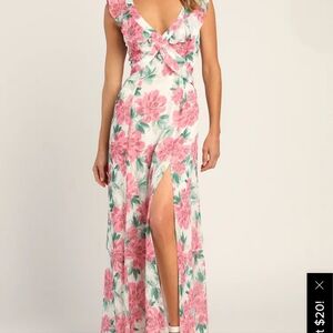 Sensational Spring White Floral Print Ruffled Maxi Dress - Small